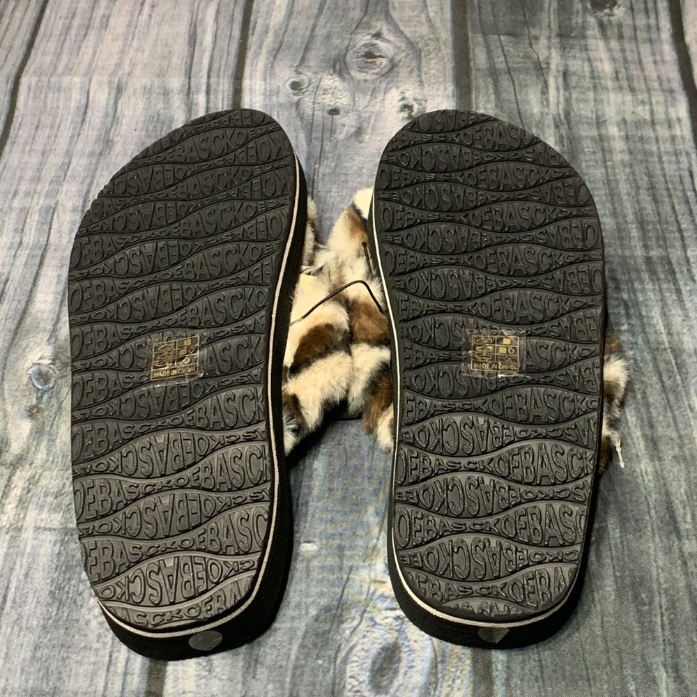 Fuzzy Leopard Slippers - Picture 6 of 6